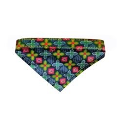 Fularlı Çiçekli Köpek Boyun Tasması 28*36 cm