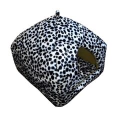 Piramit Kedi Köpek Yatağı 40*40 cm Siyah Beyaz Dalmaçyalı